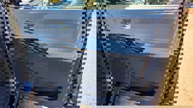 Used 2017 Toyota Sienna XLE Premium w/ Cargo Management Package image 38