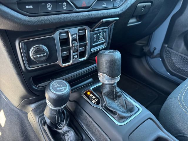 Certified 2025 Jeep Wrangler Sport S image 17