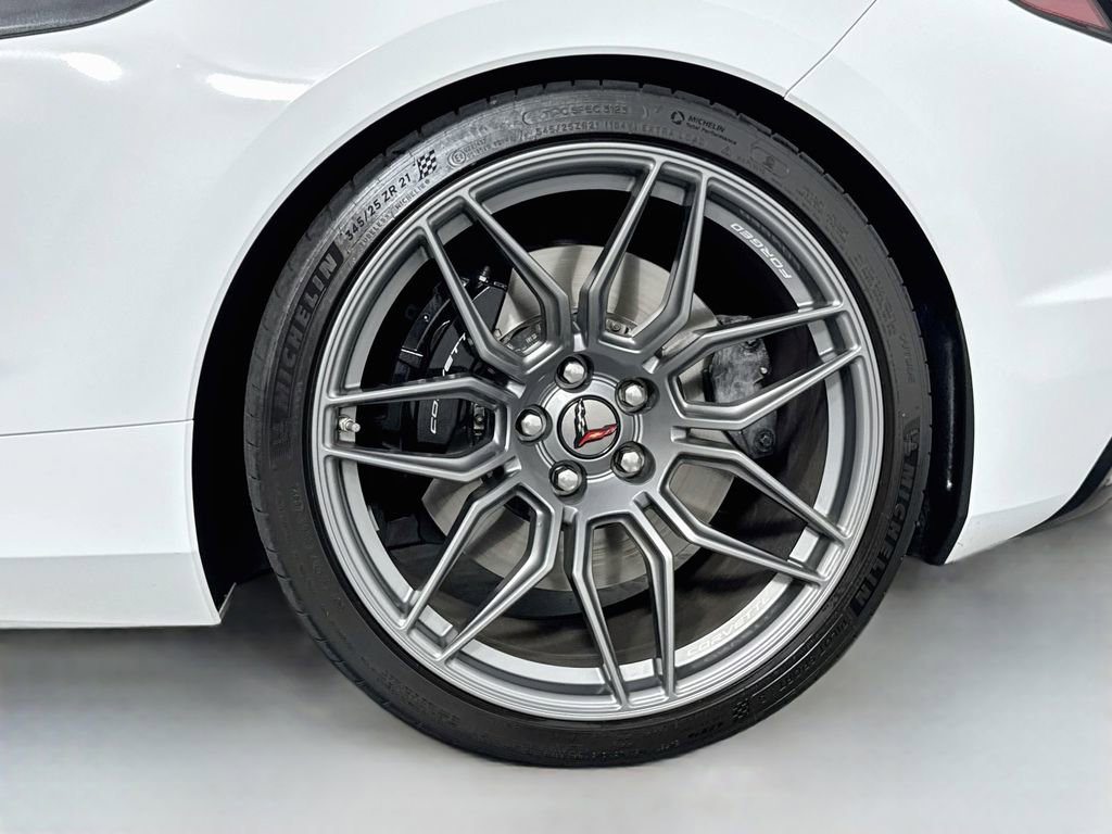Used 2023 Chevrolet Corvette Z06 w/ Stealth Interior Trim Package RWD image 11