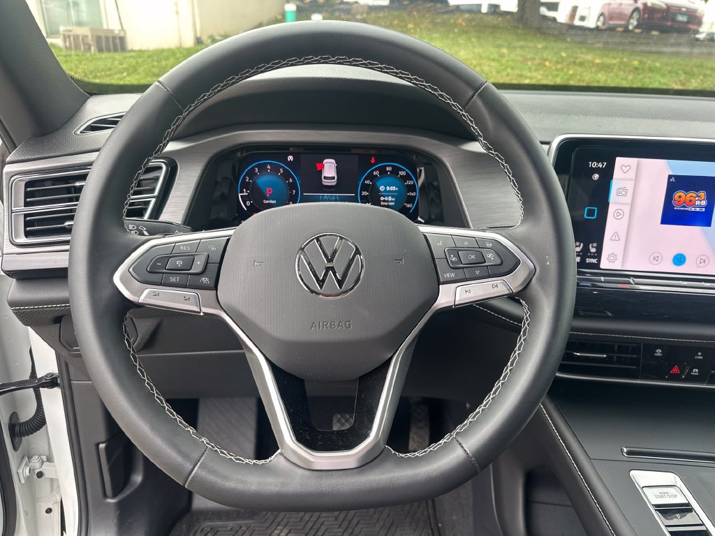Used 2025 Volkswagen Atlas Cross Sport SE AWD/4WD image 41