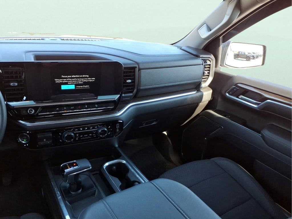 Used 2024 Chevrolet Silverado 1500 RST w/ Z71 Off-Road Package AWD/4WD image 19