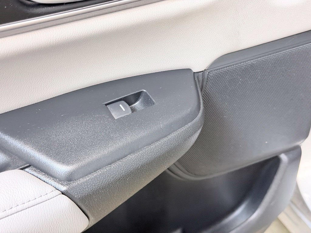 Used 2019 Honda CR-V EX-L image 19