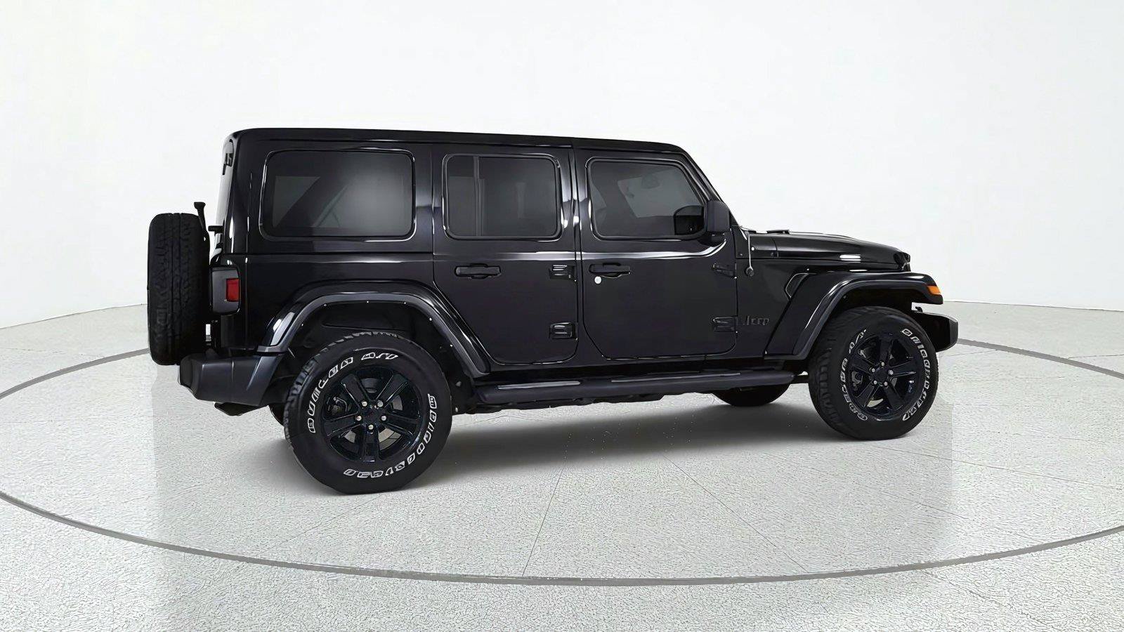 Used 2021 Jeep Wrangler Unlimited Sahara AWD/4WD image 7