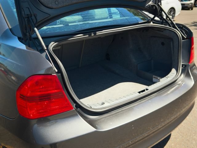 Used 2006 BMW 325i Sedan RWD image 54