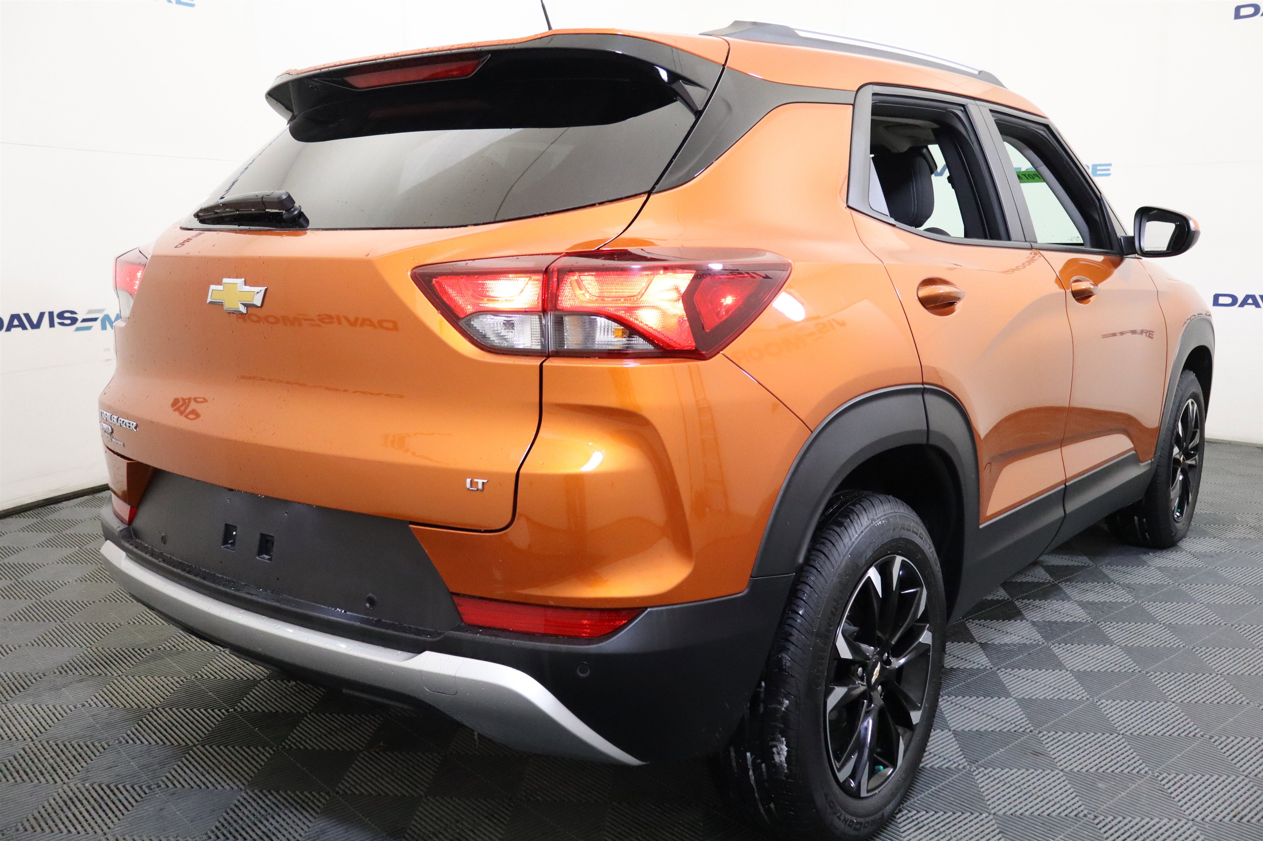 Used 2022 Chevrolet TrailBlazer LT w/ Convenience Package image 5