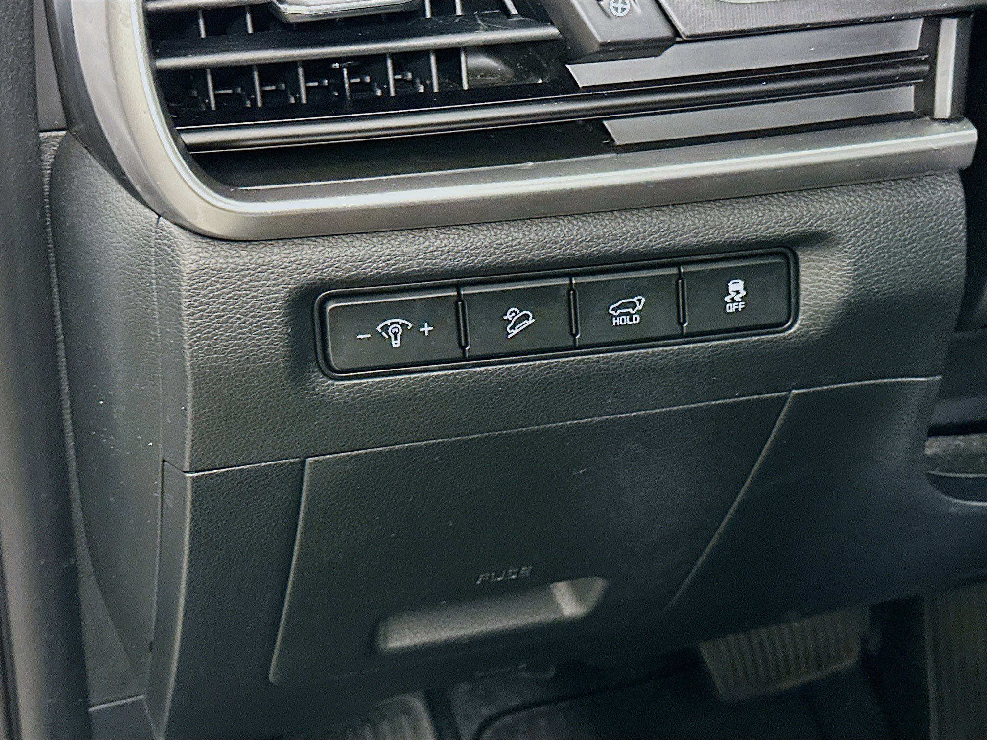 Used 2025 Kia Telluride S AWD/4WD image 17