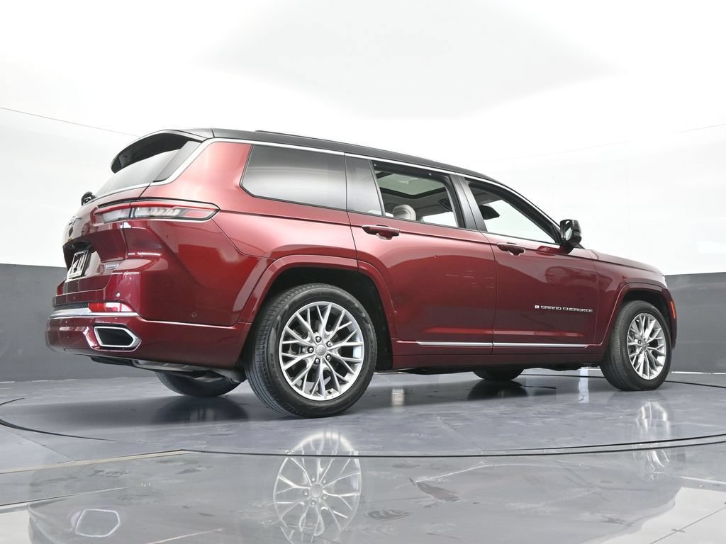 Used 2023 Jeep Grand Cherokee L Summit w/ Luxury Tech Group V AWD/4WD image 70