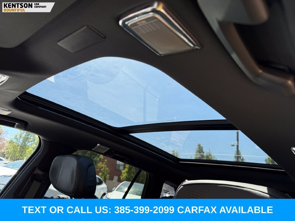 Used 2026 Cadillac Vistiq Sport w/ LPO, Floor Liner Package AWD/4WD image 27