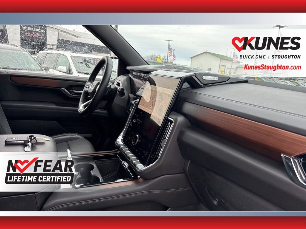 Used 2025 GMC Yukon XL Denali image 52