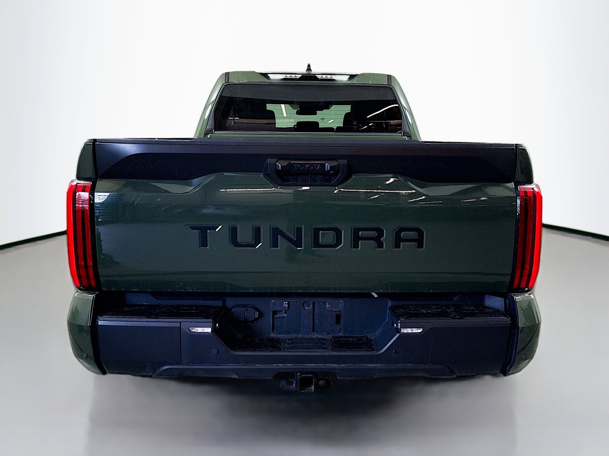Used 2022 Toyota Tundra SR5 w/ Convenience Package RWD image 6