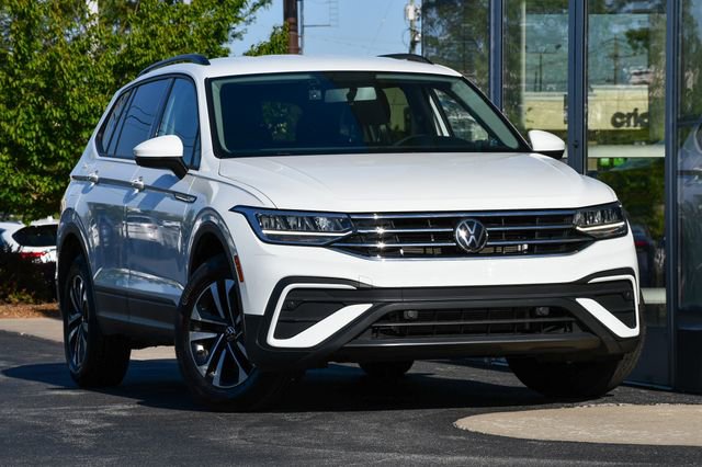 Used 2022 Volkswagen Tiguan S FWD image 4