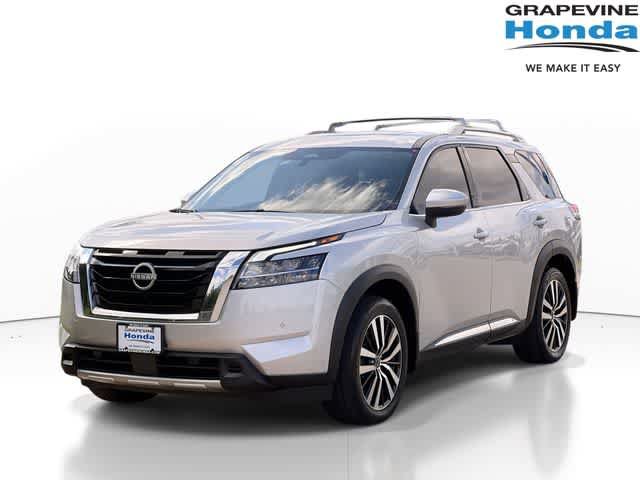 Used 2024 Nissan Pathfinder Platinum w/ Cargo Package