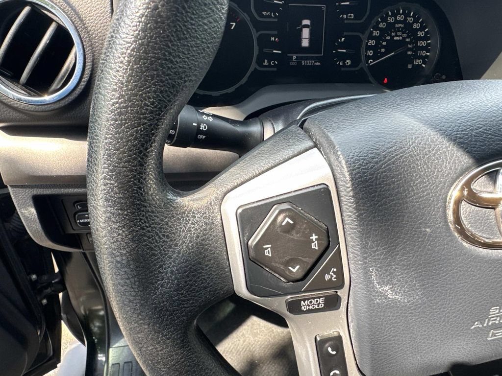 Used 2019 Toyota Tundra SR5 w/ SR5 Upgrade Package AWD/4WD image 24
