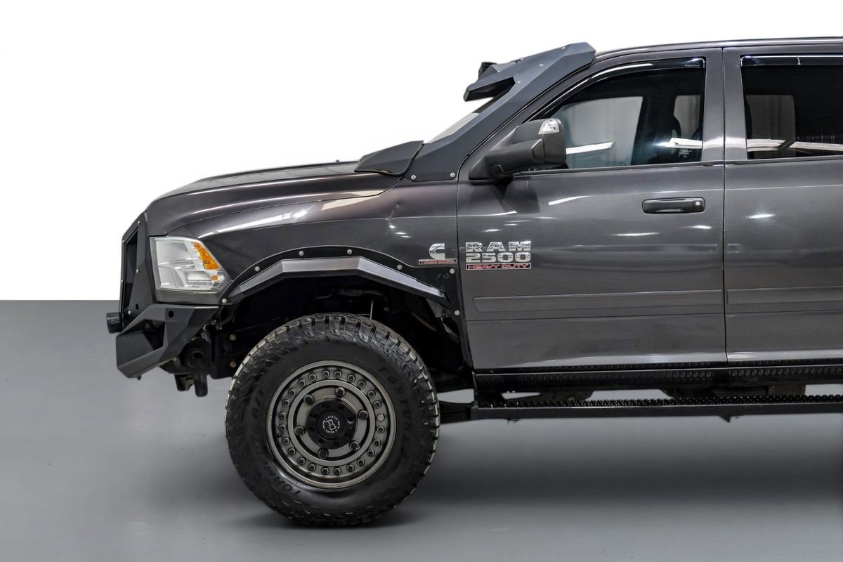 Used 2018 RAM 2500 Tradesman w/ Chrome Appearance Group AWD/4WD image 10