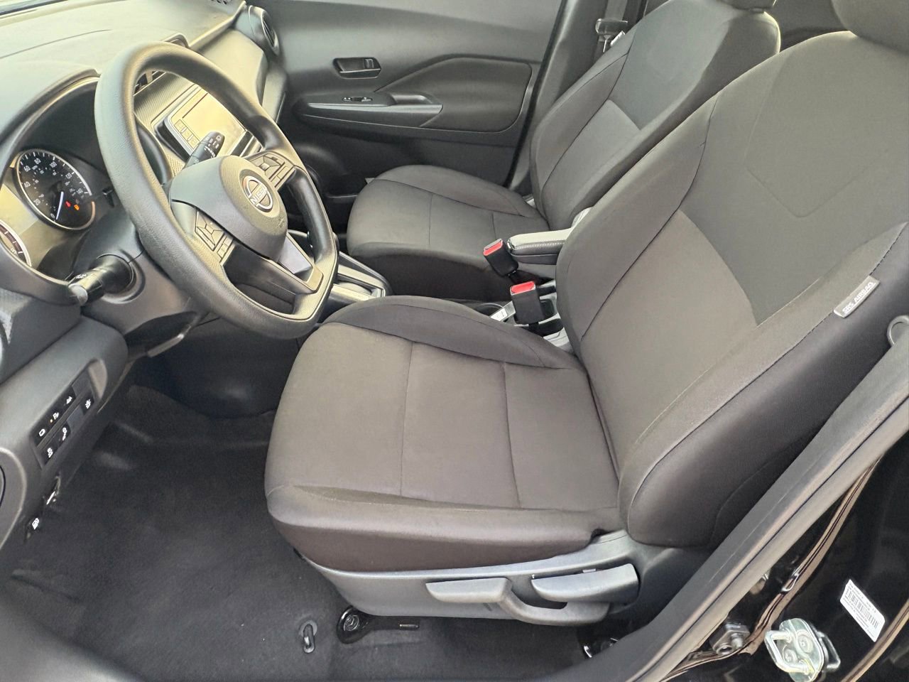 Certified 2025 Nissan Kicks Play S FWD image 30