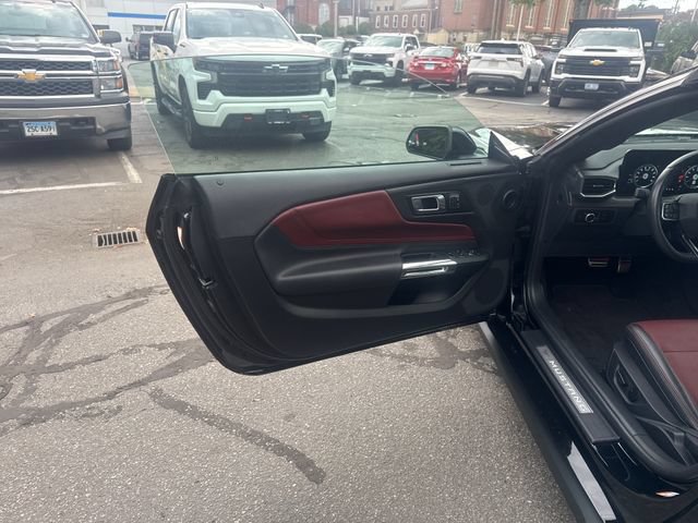 Used 2025 Ford Mustang GT Premium RWD image 13