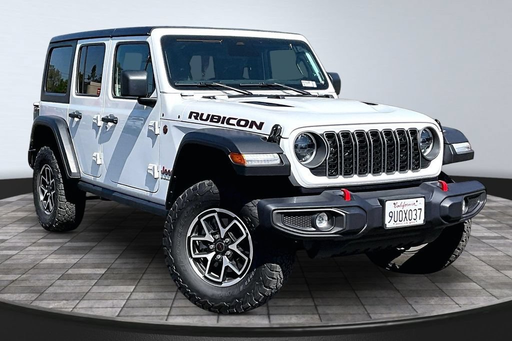 Certified 2025 Jeep Wrangler Unlimited Rubicon w/ Convenience Group AWD/4WD image 34