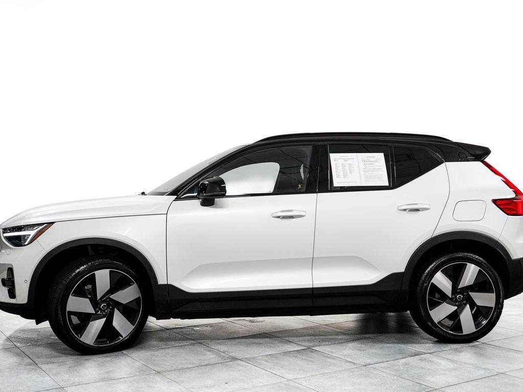Used 2023 Volvo XC40 Recharge Ultimate AWD/4WD image 4