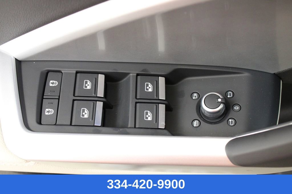 New 2025 Audi Q3 2.0T Premium Plus image 15