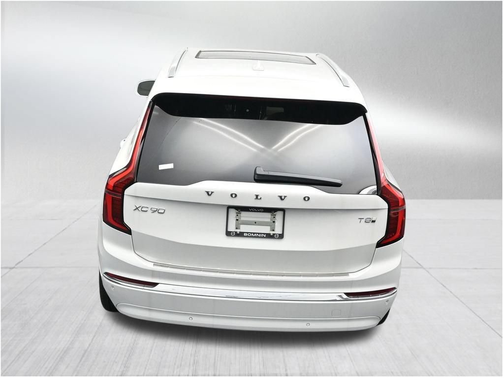 New 2026 Volvo XC90 T8 Plus w/ Protection Package Premier AWD/4WD image 16