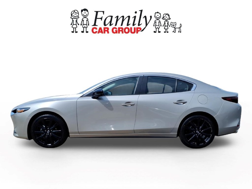Used 2025 MAZDA MAZDA3 s FWD image 2