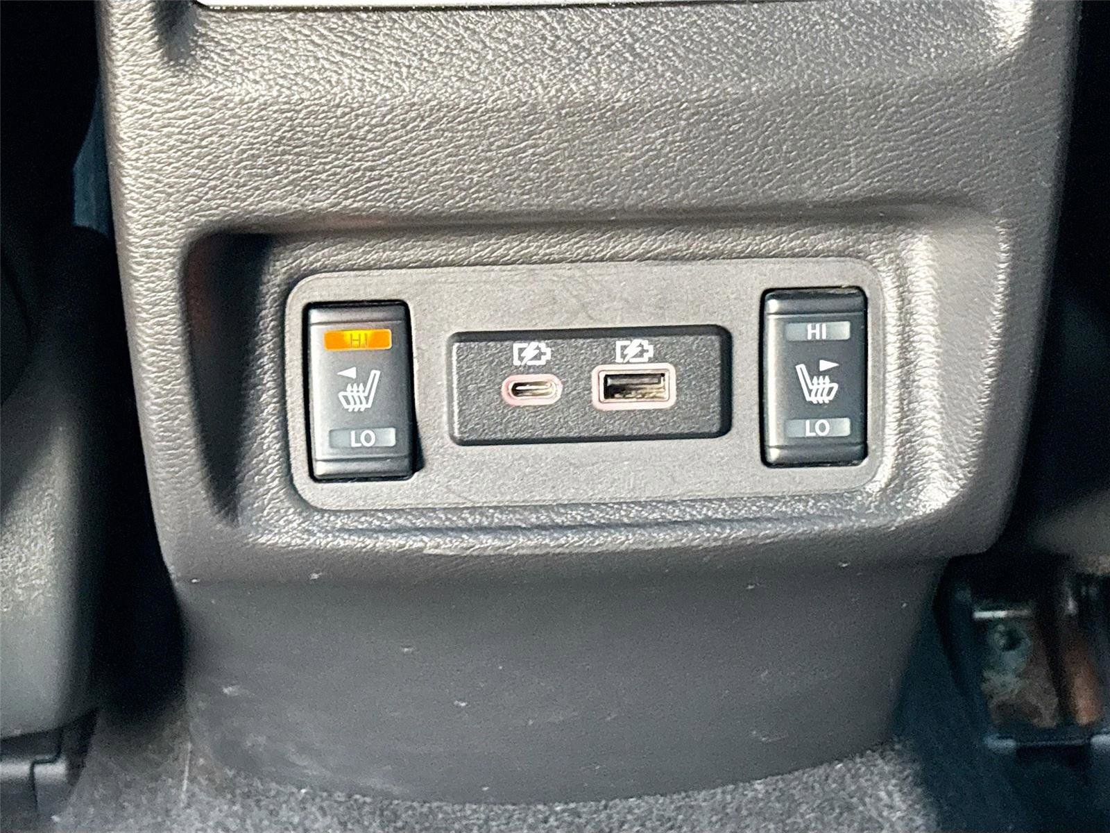 Used 2023 Nissan Maxima SL FWD image 27