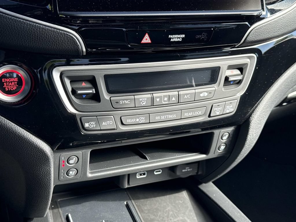 New 2026 Honda Ridgeline Black Edition image 6
