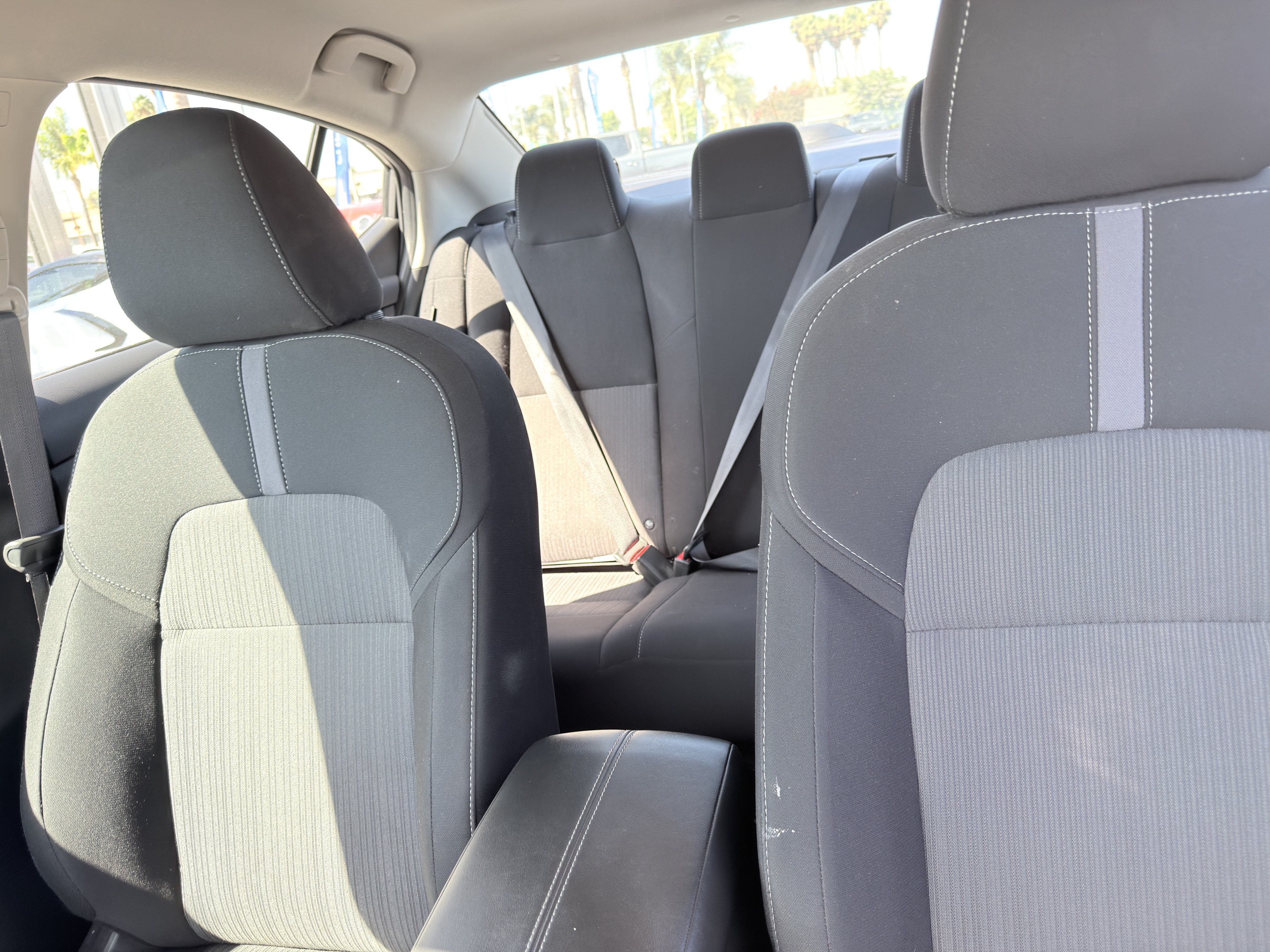 Used 2023 Nissan Sentra SV FWD image 33
