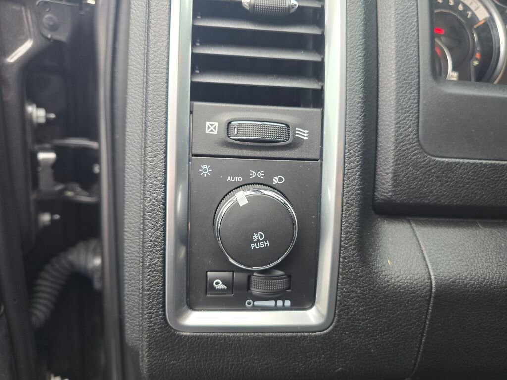 Used 2021 RAM 1500 Classic Warlock image 21