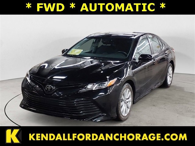 Used 2018 Toyota Camry LE image 1