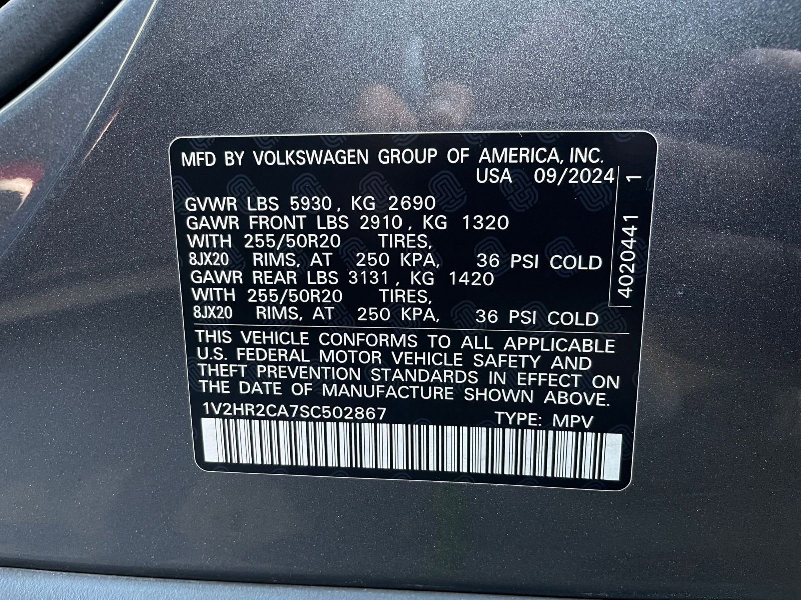 Used 2025 Volkswagen Atlas SE image 32