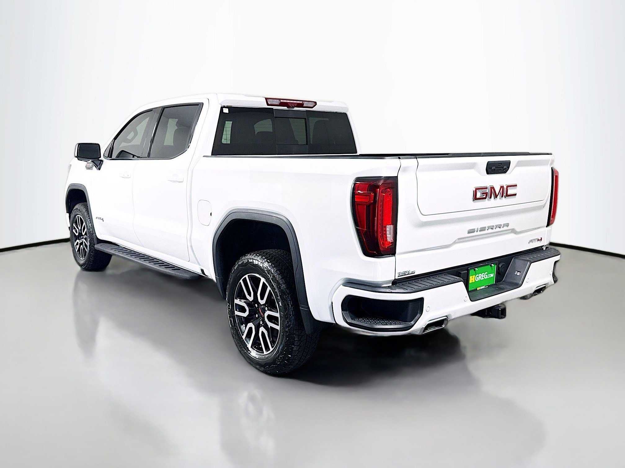 Used 2025 GMC Sierra 1500 AT4 w/ AT4 Premium Package image 7