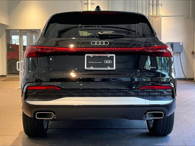 Used 2025 Audi Q5 Premium Plus w/ Premium Plus AWD/4WD image 7