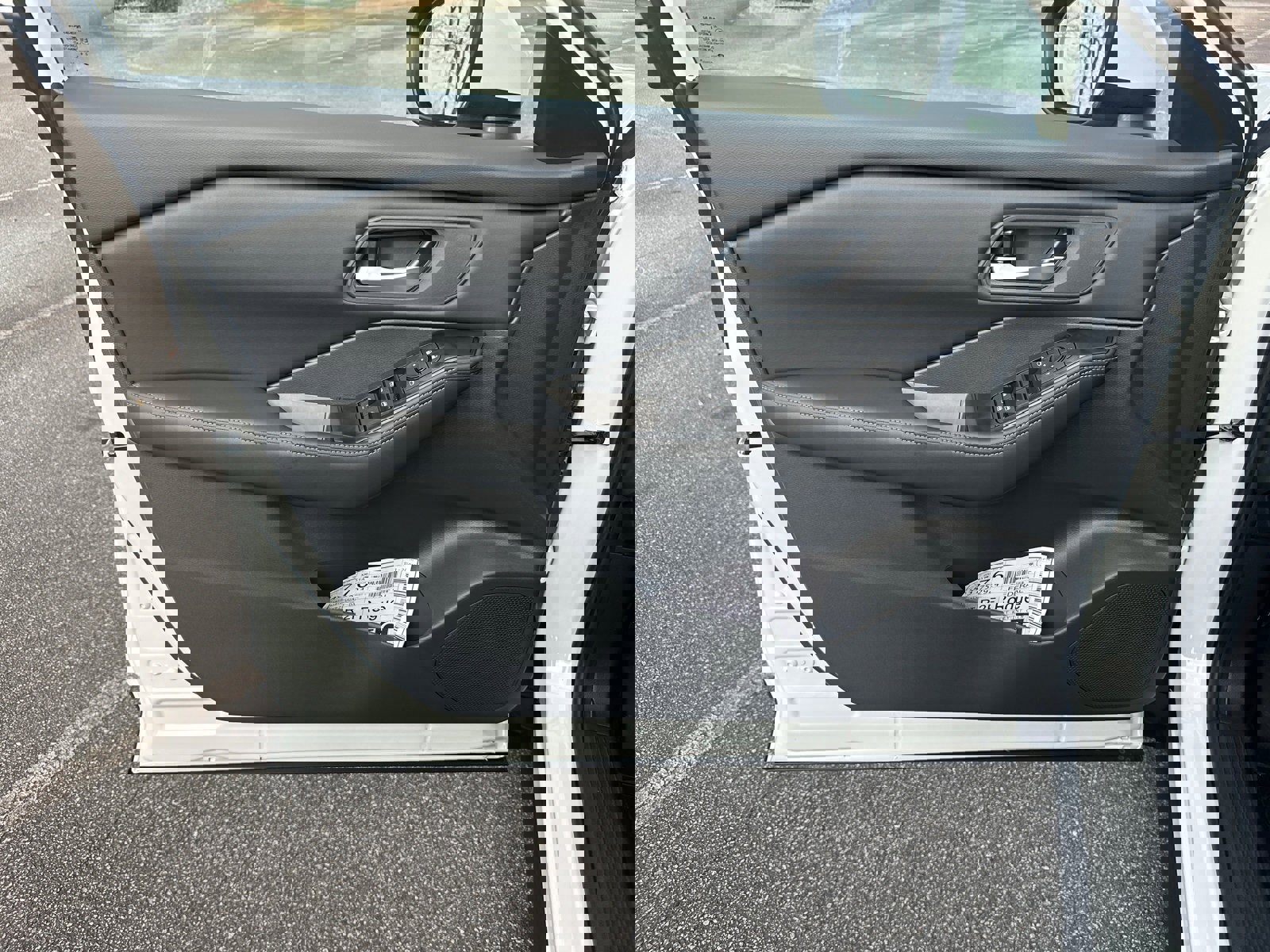 New 2026 Nissan Rogue SV image 10