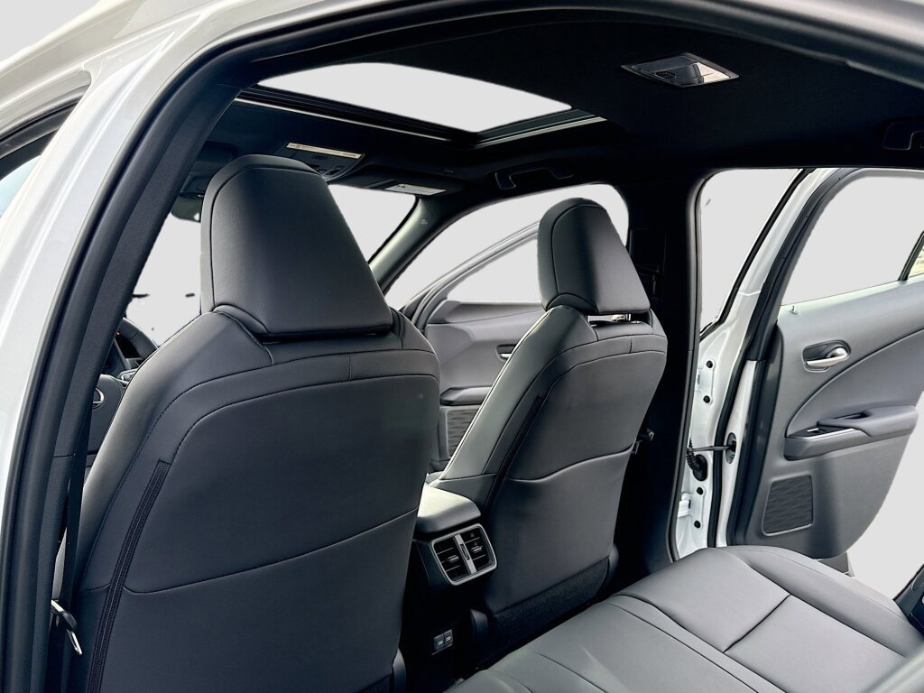 New 2025 Lexus UX 300h AWD image 6