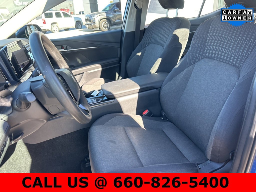 Used 2025 Toyota Camry LE image 10