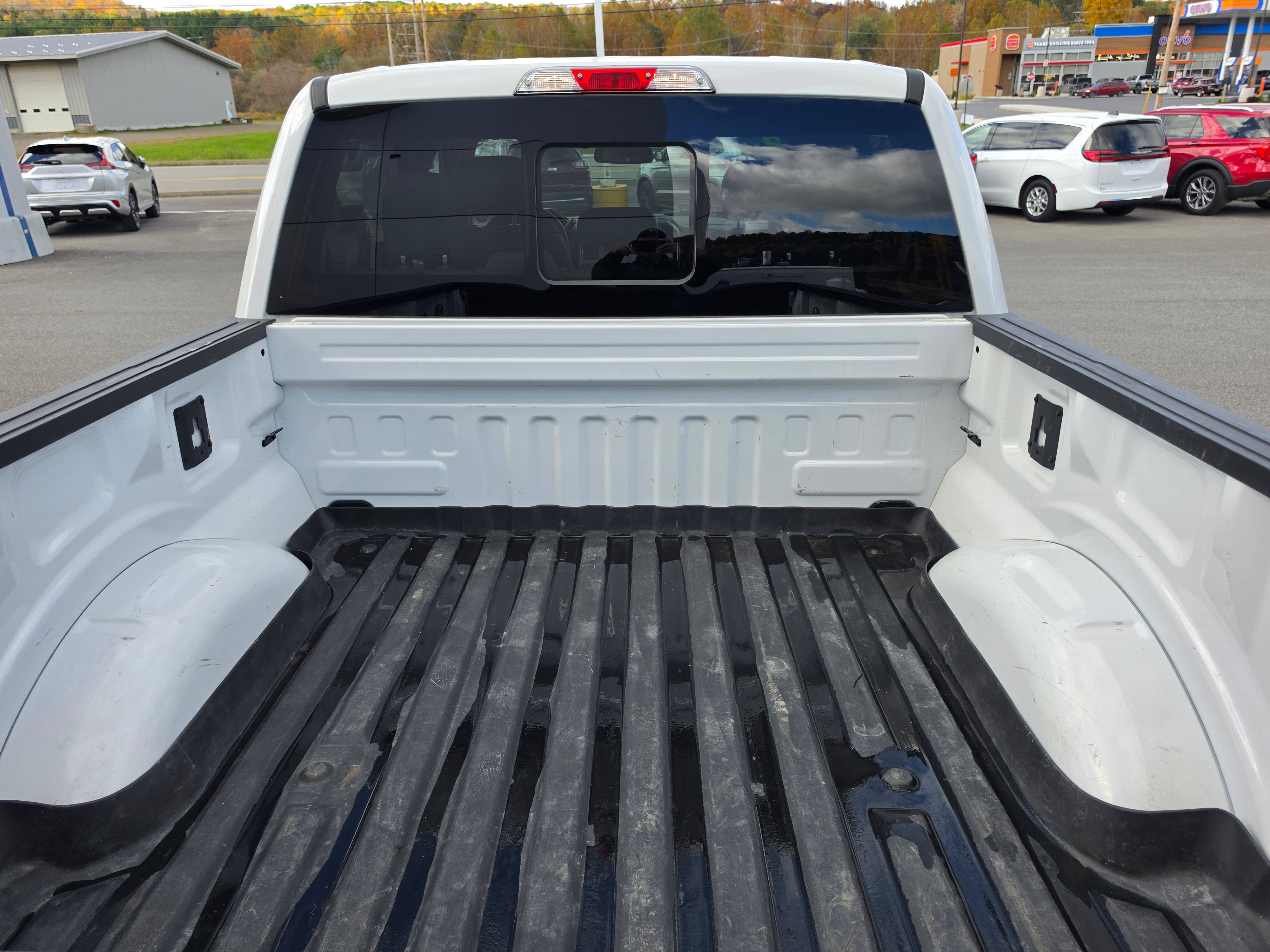 Used 2018 Ford F150 XLT w/ Equipment Group 302A Luxury AWD/4WD image 5