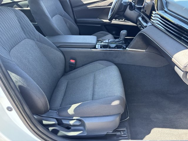 Used 2025 Toyota Camry LE FWD image 11