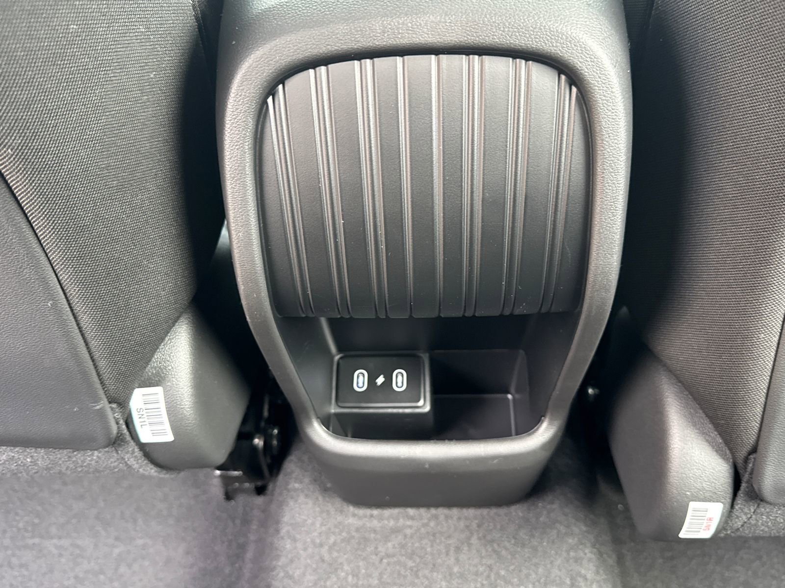 New 2026 Hyundai Kona SE image 24