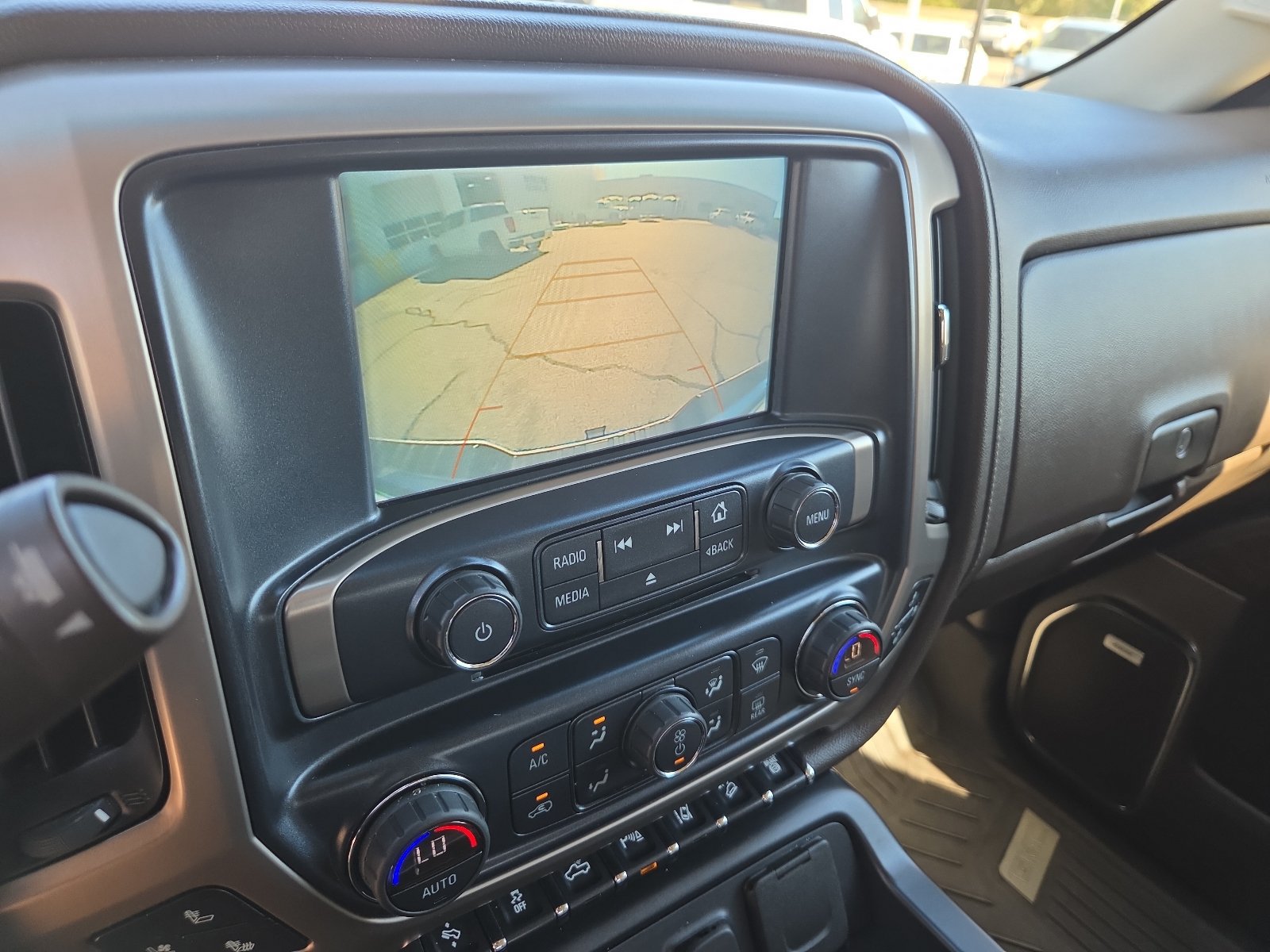 Used 2018 GMC Sierra 2500 Denali w/ Duramax Plus Package AWD/4WD image 8