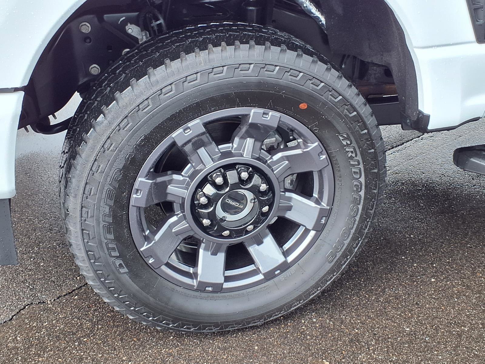 Used 2024 Ford F250 Lariat w/ Sport Appearance Package image 29