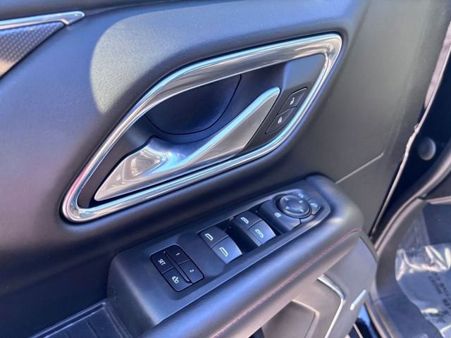 Used 2023 Chevrolet Suburban RST image 13