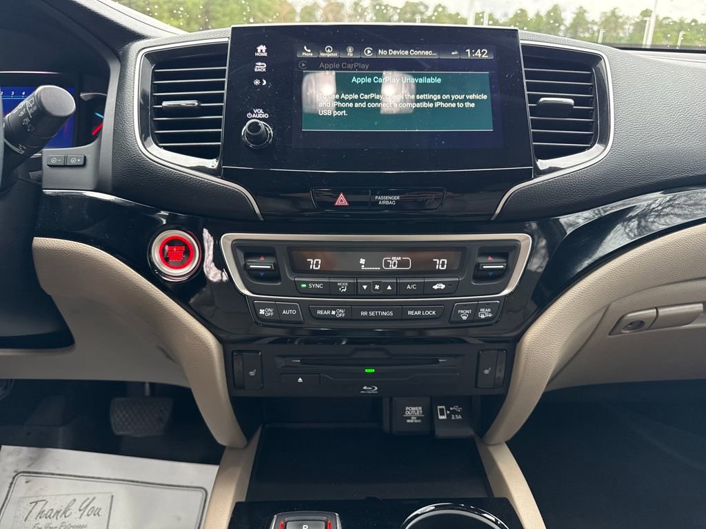 Used 2021 Honda Pilot Touring image 17