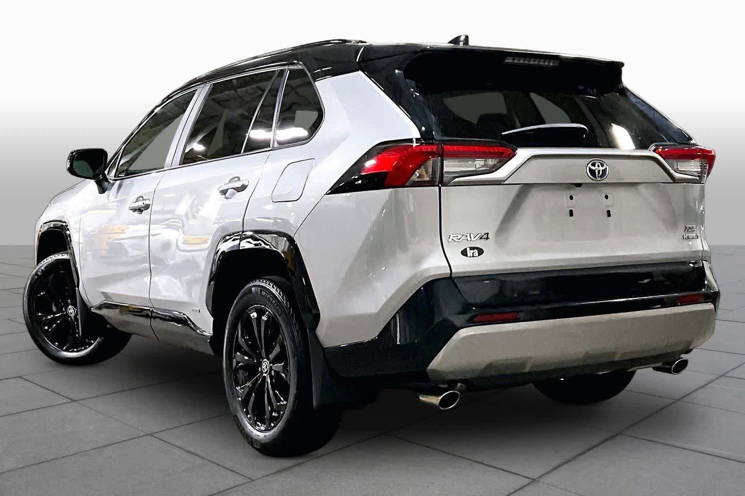 Certified 2024 Toyota RAV4 XSE w/ Weather Package AWD/4WD image 12