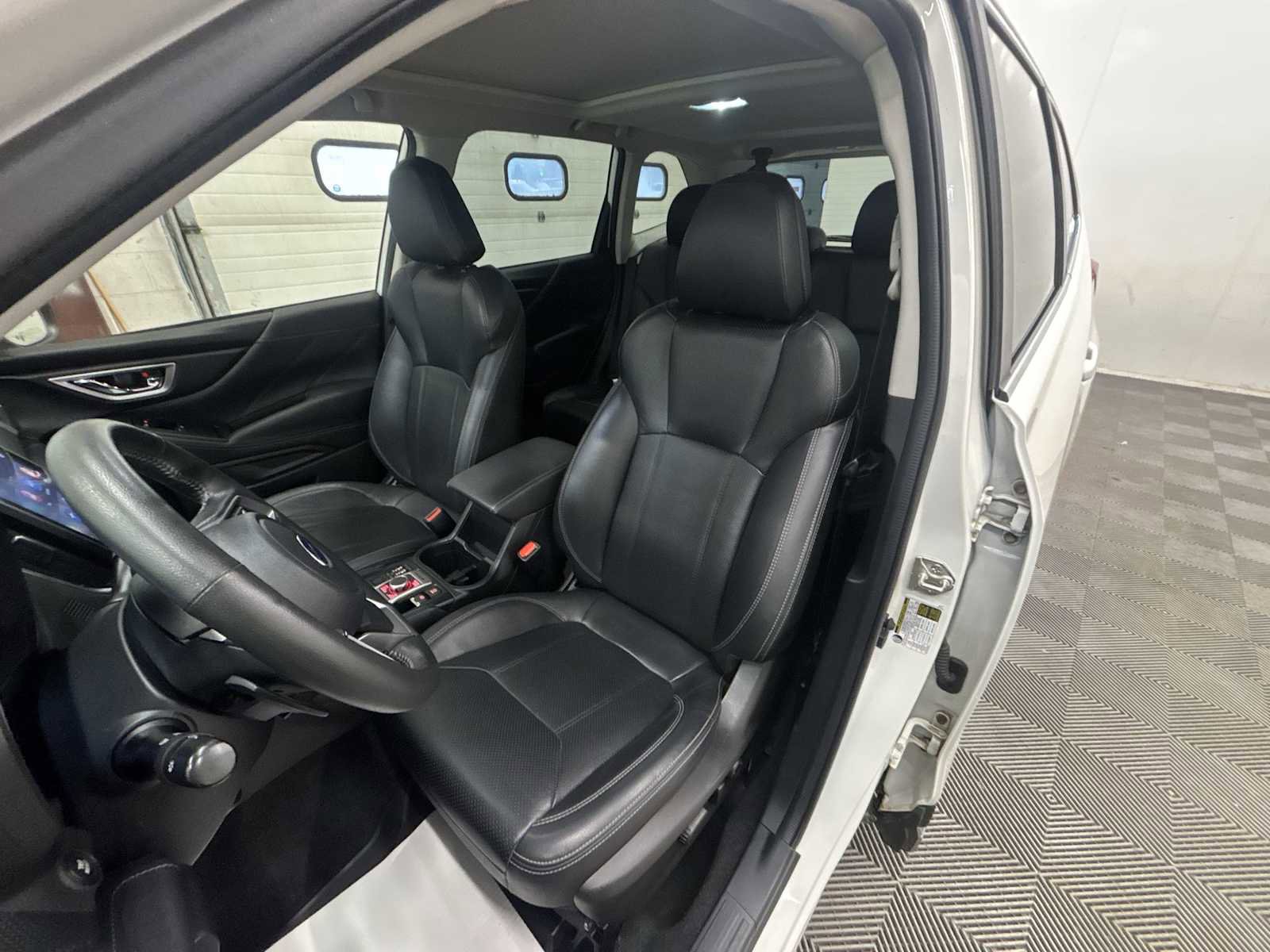 Used 2021 Subaru Forester Touring AWD/4WD image 14