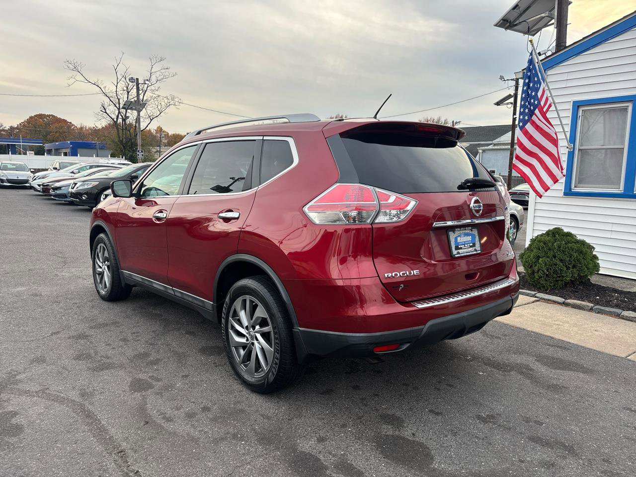 Used 2015 Nissan Rogue SL image 3