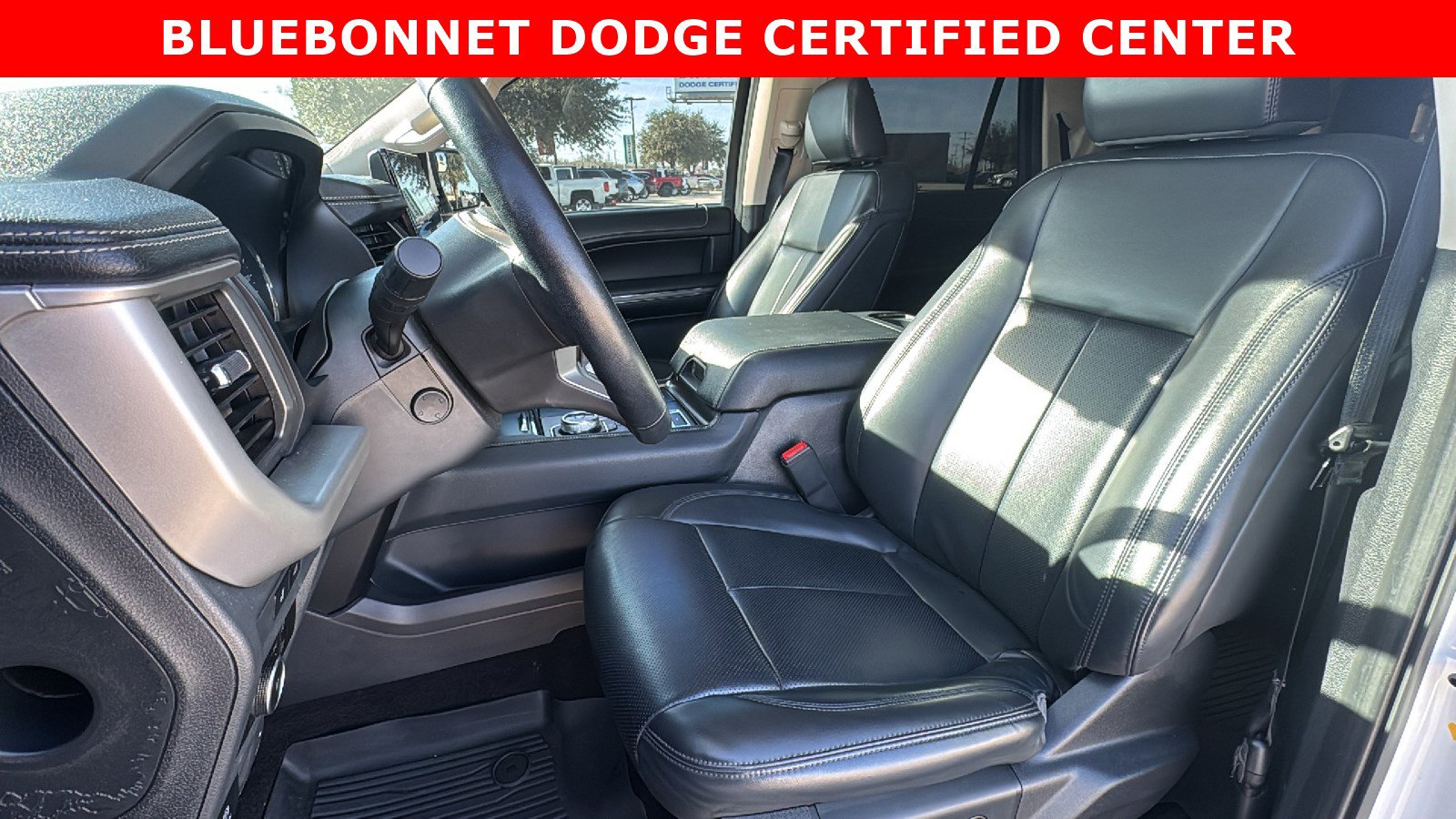 Used 2023 Ford Expedition XLT image 14