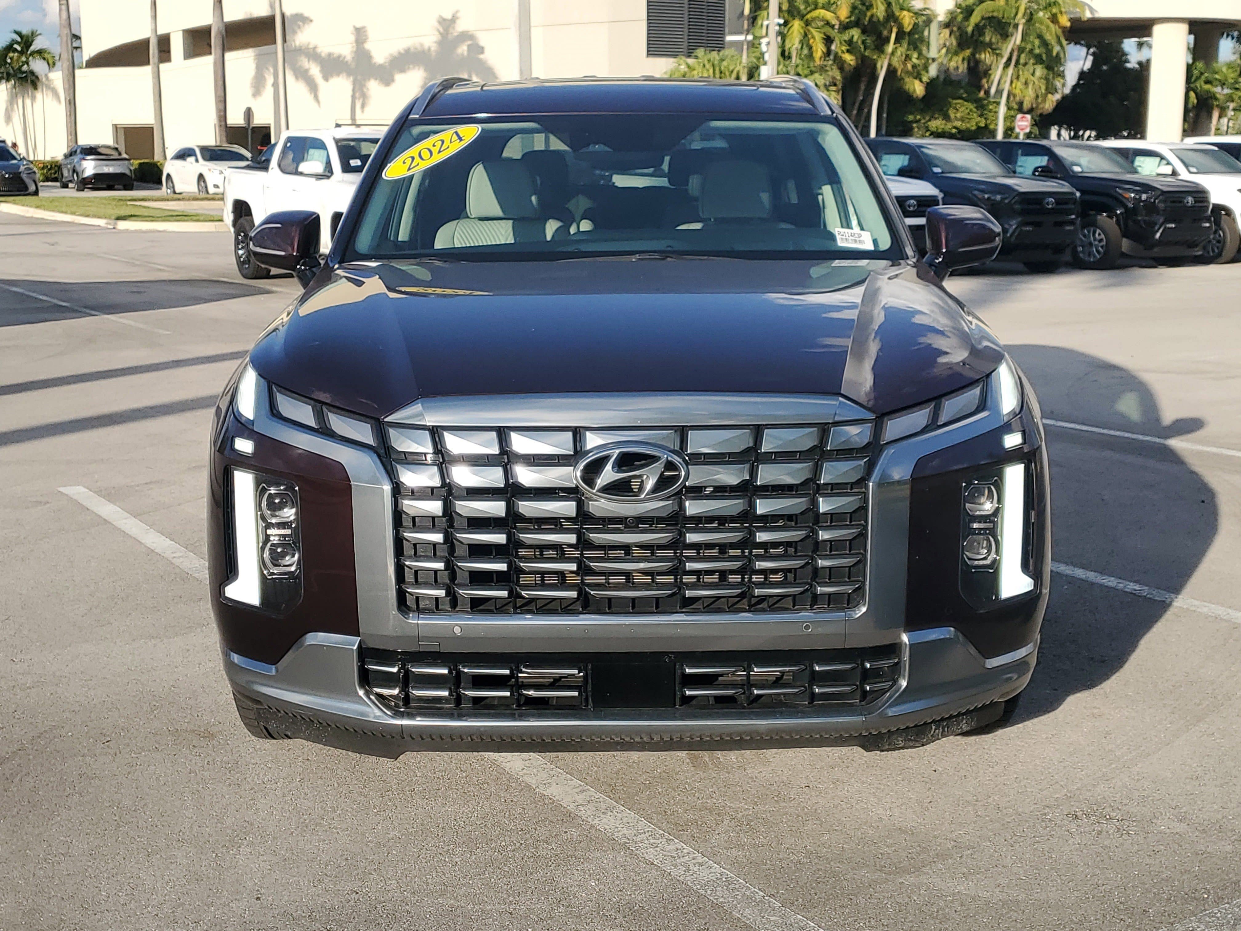 Used 2024 Hyundai Palisade Calligraphy image 7