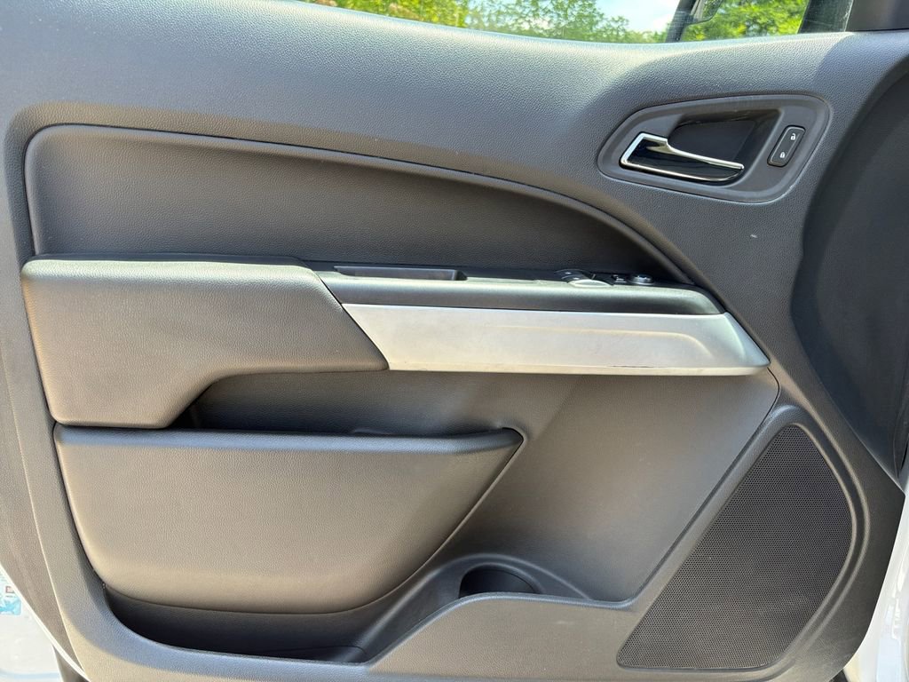 Used 2022 Chevrolet Colorado LT w/ Fleet Safety Package RWD image 11