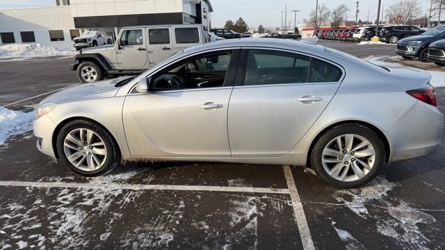 Used 2016 Buick Regal image 10